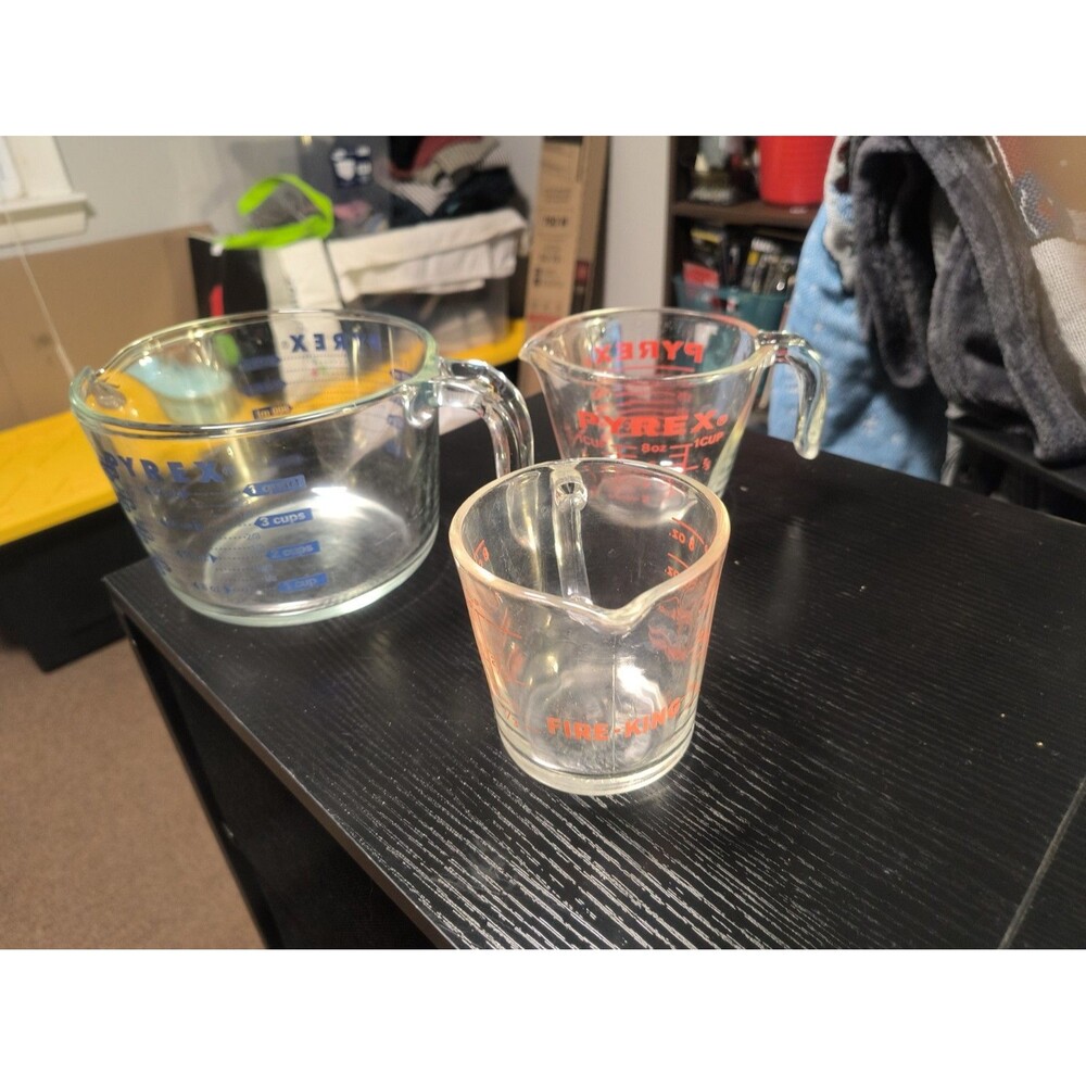 VTG Pyrex 3 Piece Measuring Cups Pyrex Blue 4 Cup Pyrex Red 1 Cup Fire King Cup